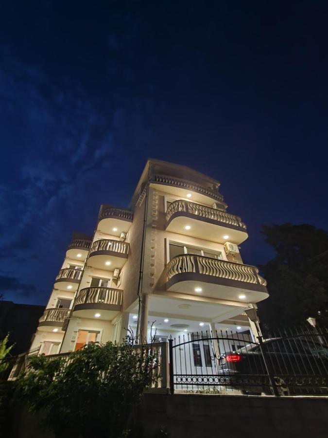Apartments Adriatik Ulcinj Exterior foto